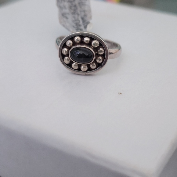 Ring set! NWT Onyx dainty ring set, size 6 onyx scalloped, Onyx simple 6.5 - Picture 8 of 16